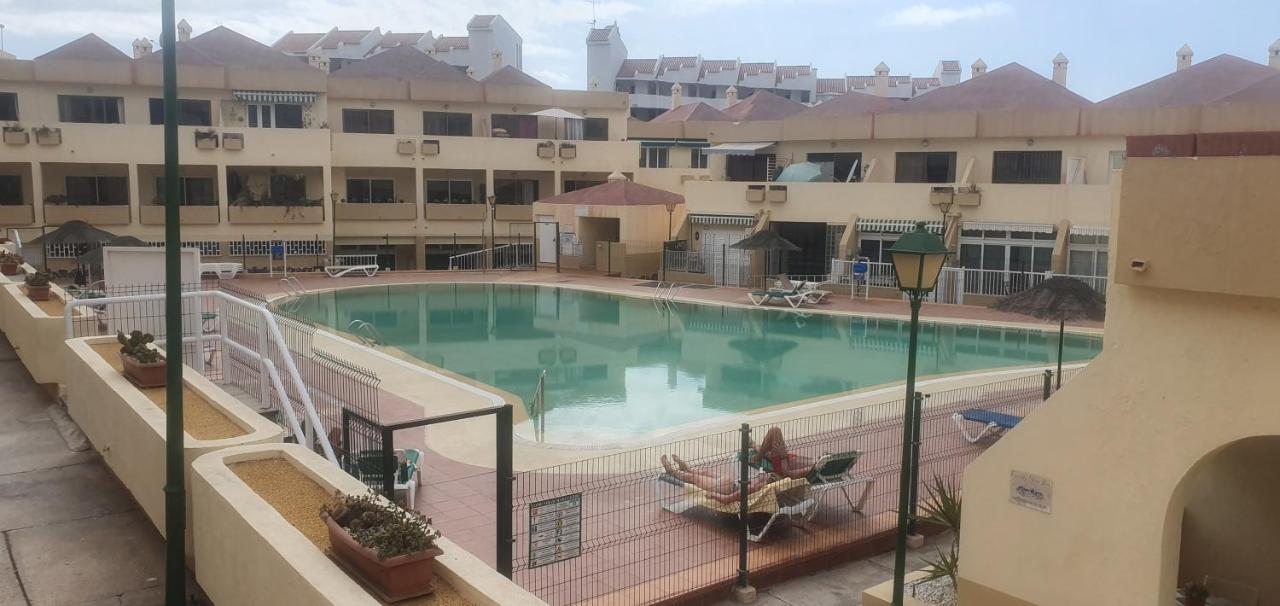 אדחה Mareverde Vista Mare Con Tres Piscinas מראה חיצוני תמונה